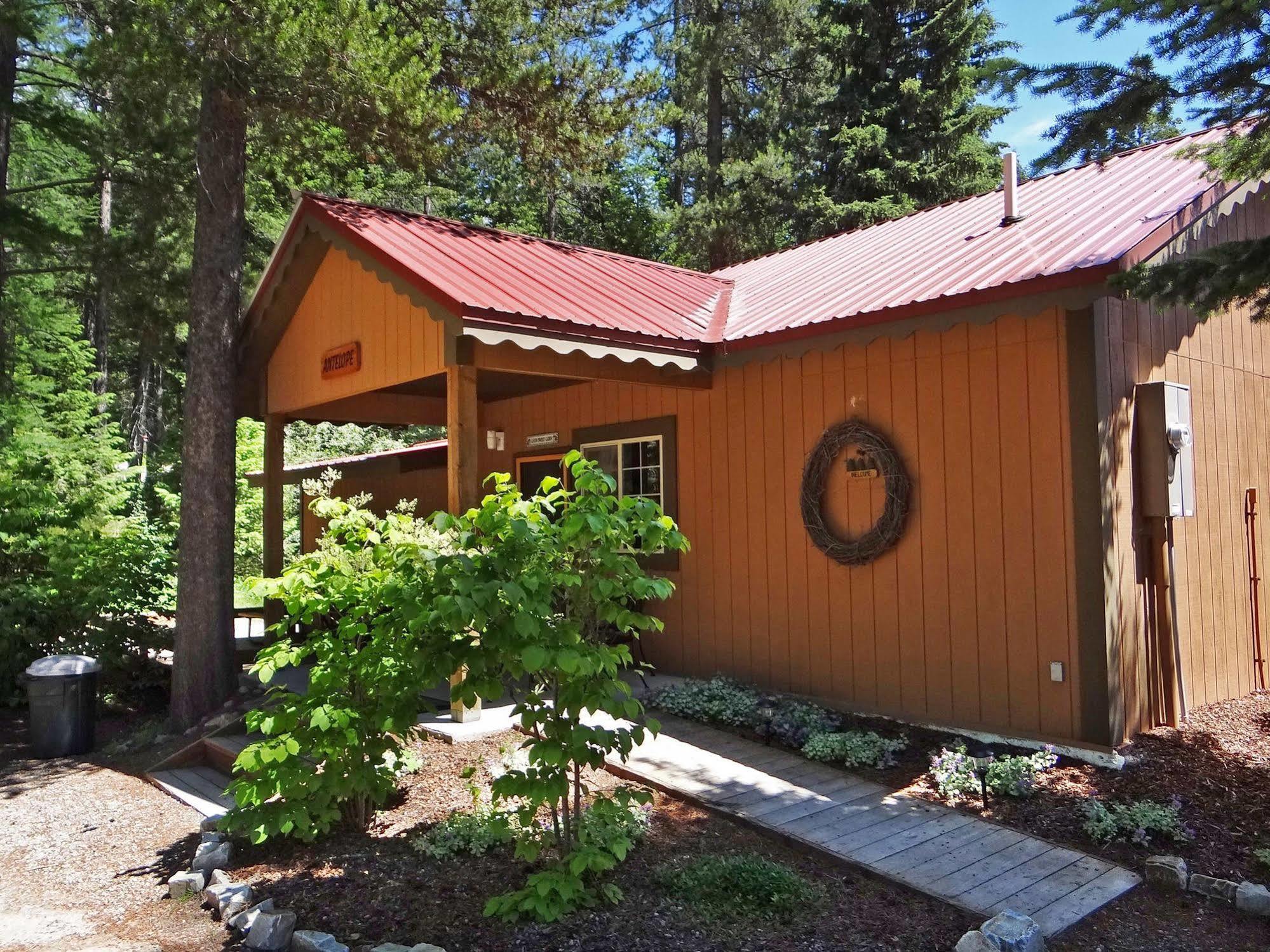 Historic Tamarack Lodge Hungry Horse Exteriér fotografie