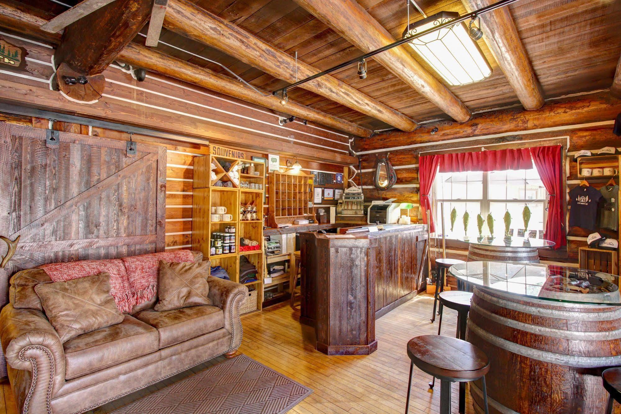 Historic Tamarack Lodge Hungry Horse Exteriér fotografie